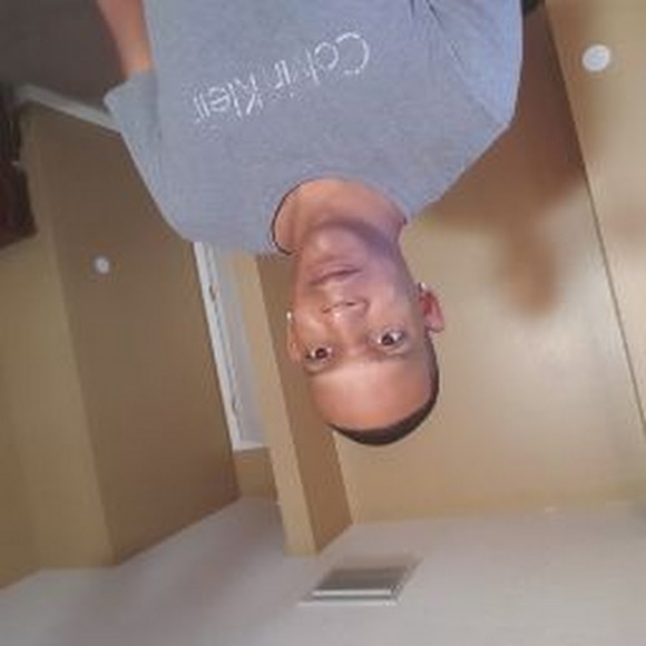 Meet your Posher, Deon - Picture 1 of 1